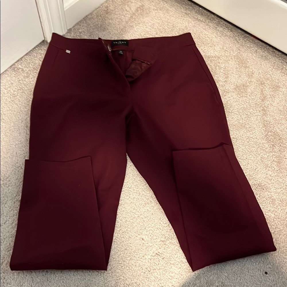 White House Black Market Red Cropped Pants